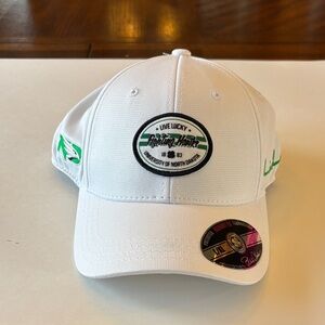 NWT Live Lucky UND University of North Dakota Fighting Hawks NCHC Hat L/XL White